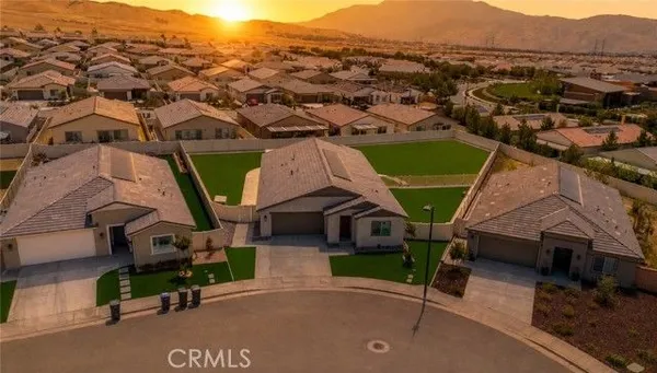 Property Slideshow image 2 of 39 | 1560 harmonie way, Beaumont, CA, 92223