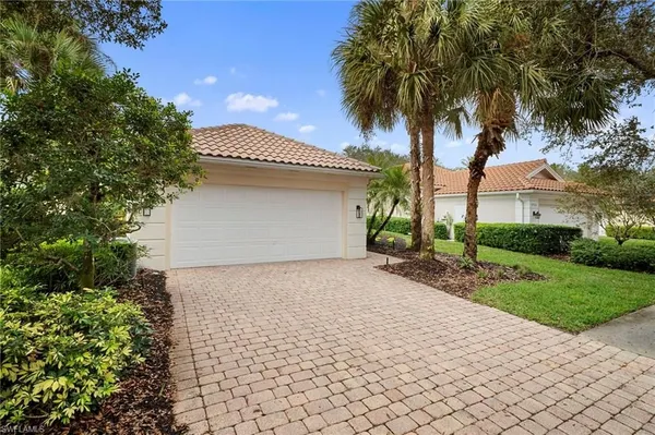 Property Slideshow image 2 of 45 | 2729 island pond ln, Naples, FL, 34119