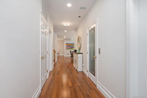 Property Slideshow image 3 of 29 | 517 bardini dr, Huntington, NY, 11747