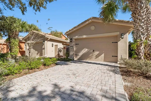 Property Slideshow image 2 of 60 | 2376 palm tree dr, Kissimmee, FL, 34759