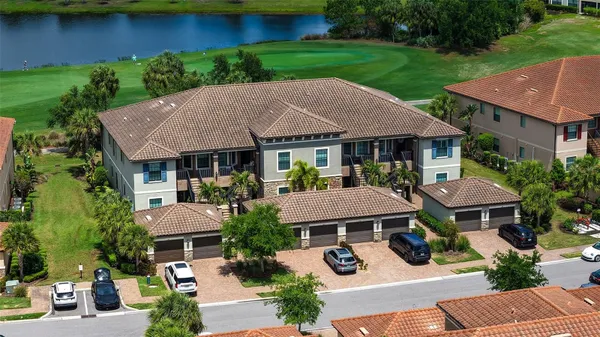 Property Slideshow image 3 of 78 | 13731 messina loop 102, Bradenton, FL, 34211