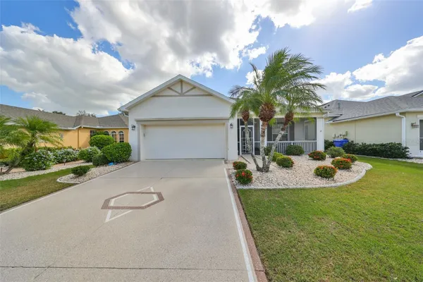 Property Slideshow image 3 of 37 | 1120 emerald dunes dr, Sun City Center, FL, 33573