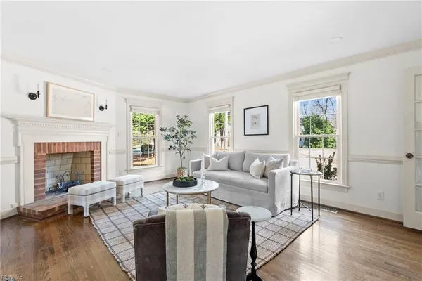 Property Slideshow image 2 of 50 | 23 whittakers mill rd, Williamsburg, VA, 23185