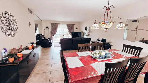 Property Slideshow image 3 of 53 | 8901 s hollybrook blvd 304, Pembroke Pines, FL, 33025