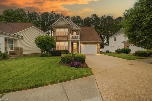 Property Slideshow image 2 of 43 | 2948 enchanting cir, Virginia Beach, VA, 23456
