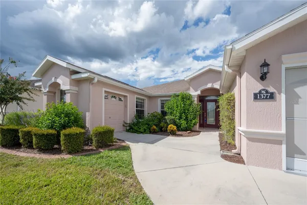 Property Slideshow image 2 of 63 | 1377 sw 161st pl, Ocala, FL, 34473