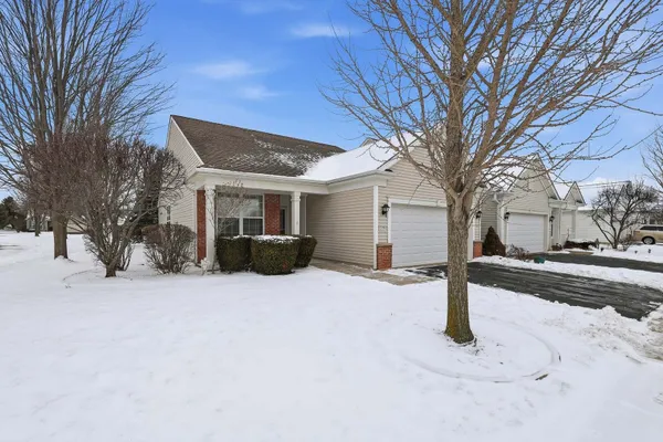 Property Slideshow image 3 of 29 | 13984 chanwahon rd, Huntley, IL, 60142