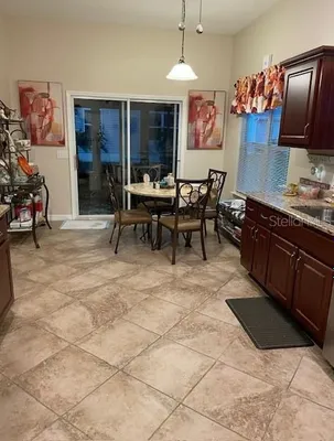 Property Slideshow image 2 of 16 | 313 gonzales pl, Lady Lake, FL, 32159