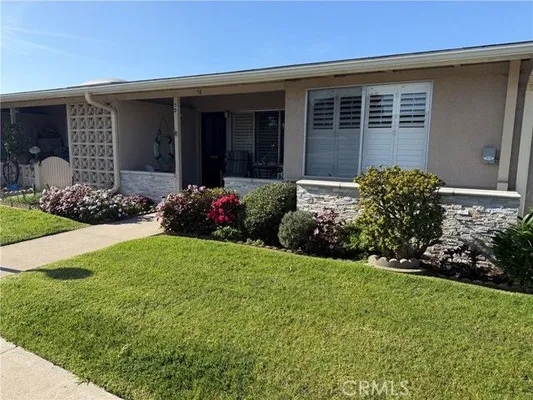 Property Slideshow image 2 of 21 | 1660 tam oshanter rd, Seal Beach, CA, 90740