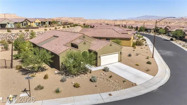 Property Slideshow image 2 of 82 | 906 majestic vw, Mesquite, NV, 89034