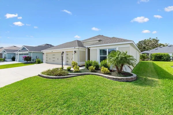 Property Slideshow image 3 of 32 | 4434 shockoe cir, The Villages, FL, 32163