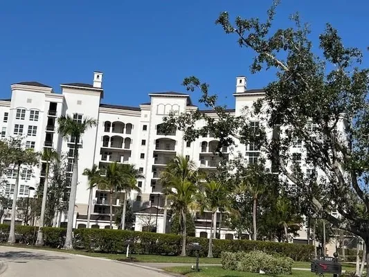 Property Slideshow image 2 of 63 | 3333 sunset key cir 303, Punta Gorda, FL, 33955
