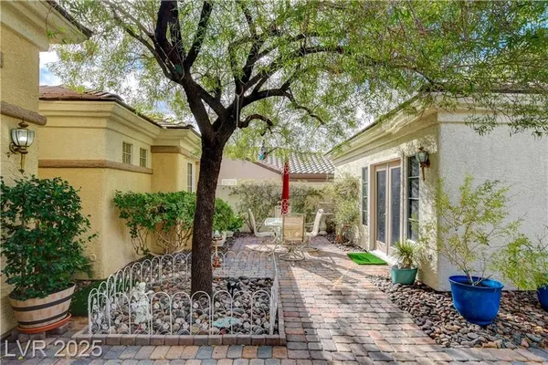 Property Slideshow image 2 of 82 | 1604 thoreau ct, Henderson, NV, 89052