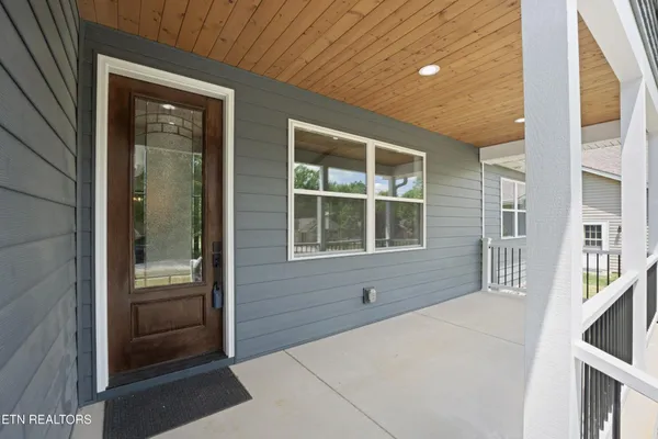 Property Slideshow image 3 of 35 | 114 britton ln, Crossville, TN, 38558