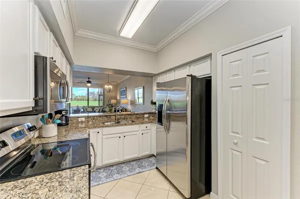 Property Slideshow image 3 of 83 | 7019 river hammock dr unit 104, Bradenton, FL, 34212