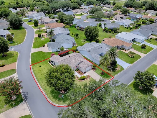 Property Slideshow image 3 of 35 | 1070 berkshire pl, The Villages, FL, 32162