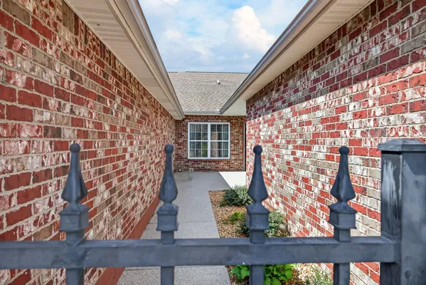 Property Slideshow image 3 of 31 | 131 alden ln, Lebanon, TN, 37087