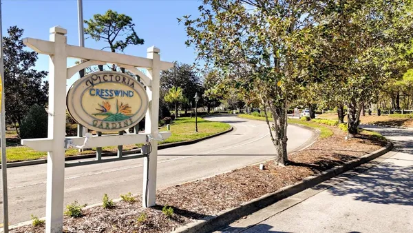 Property Slideshow image 3 of 52 | 309 stonington way, Deland, FL, 32724