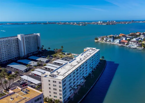 Property Slideshow image 2 of 56 | 6075 shore blvd 503, Gulfport, FL, 33707