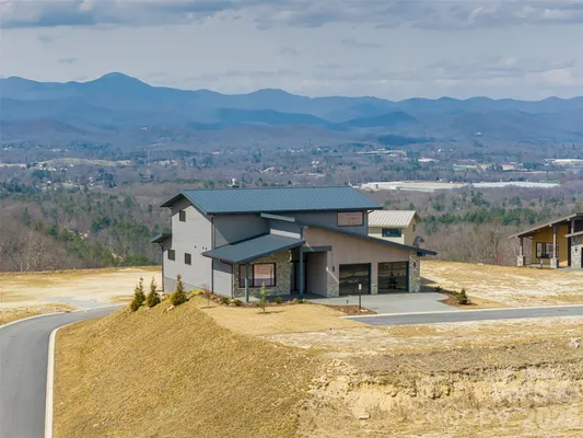 Property Slideshow image 3 of 48 | 24 s watchman dr, Hendersonville, NC, 28791