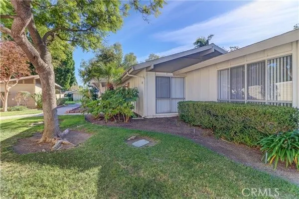 Property Slideshow image 2 of 26 | 335 avenida sevilla b, Laguna Woods, CA, 92637