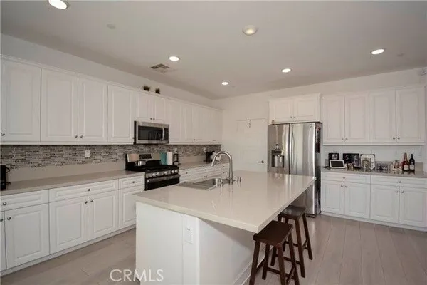 Property Slideshow image 3 of 27 | 1532 sky vista way, Beaumont, CA, 92223