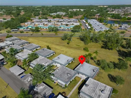 Property Slideshow image 2 of 58 | 1811 bedford ln 148, Sun City Center, FL, 33573