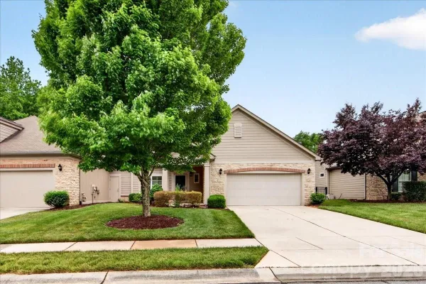 Property Slideshow image 2 of 46 | 4430 parkgate dr, Matthews, NC, 28105