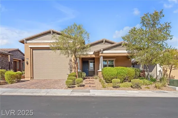 Property Slideshow image 2 of 49 | 755 merry maple st, Henderson, NV, 89011