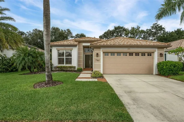 Property Slideshow image 2 of 48 | 7161 drewrys blf, Bradenton, FL, 34203