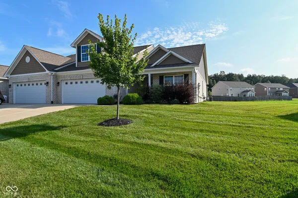Property Slideshow image 2 of 53 | 9170 hedley way, Avon, IN, 46123