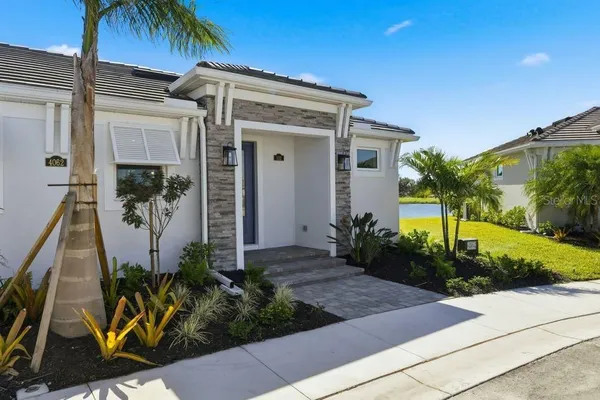 Property Slideshow image 3 of 36 | 4062 santa caterina blvd # 102, Bradenton, FL, 34211