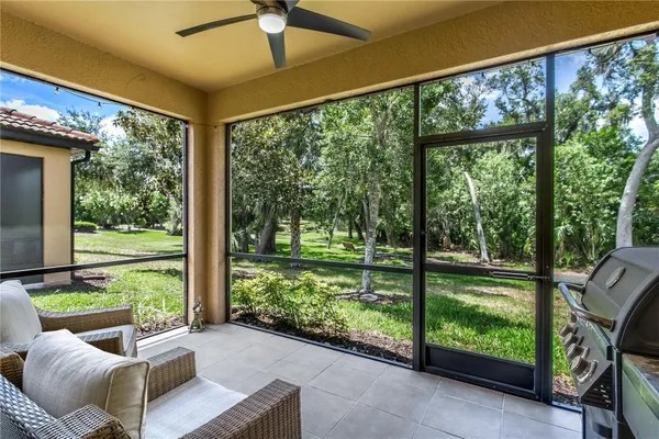 Property Slideshow image 2 of 27 | 312 seneca falls dr, Apollo Beach, FL, 33572