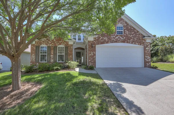 Property Slideshow image 2 of 56 | 100 drummers way, Mount Juliet, TN, 37122