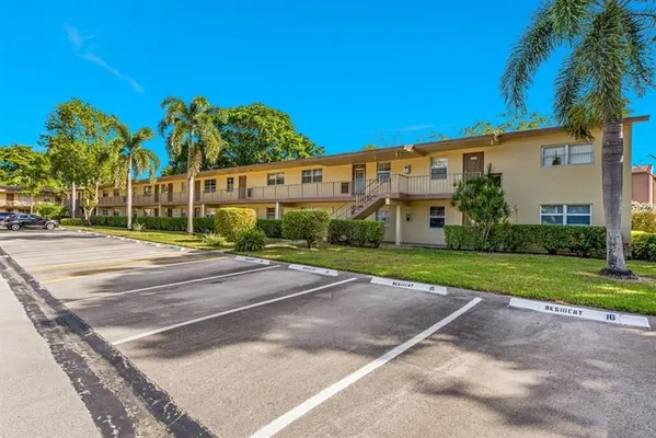 Property Slideshow image 3 of 29 | 331 nw 76th ave apt 104, Margate, FL, 33063