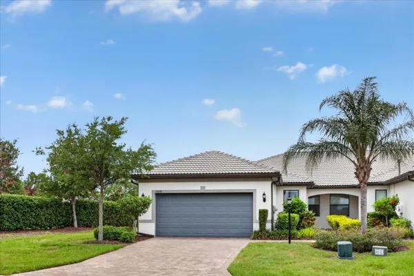Property Slideshow image 2 of 89 | 17658 camden dr, Bradenton, FL, 34202