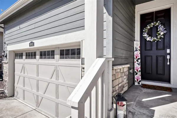 Property Slideshow image 3 of 49 | 8901 s ukraine ct, Aurora, CO, 80016