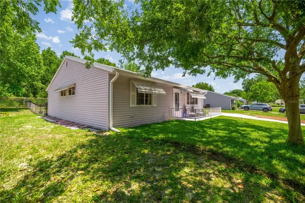 Property Slideshow image 3 of 30 | 9021 sw 108th pl, Ocala, FL, 34481