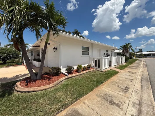 Property Slideshow image 2 of 21 | 4534 101st ave, Pinellas Park, FL, 33782