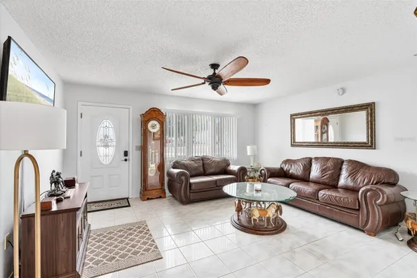 Property Slideshow image 3 of 16 | 8571 sw 105th pl, Ocala, FL, 34481