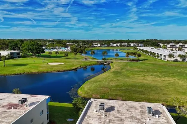 Property Slideshow image 2 of 16 | 820 flanders r # 280, Delray Beach, FL, 33484