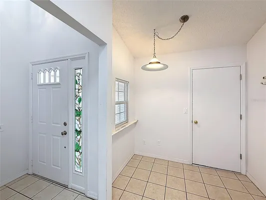 Property Slideshow image 3 of 45 | 5932 mcenroe ct, Leesburg, FL, 34748