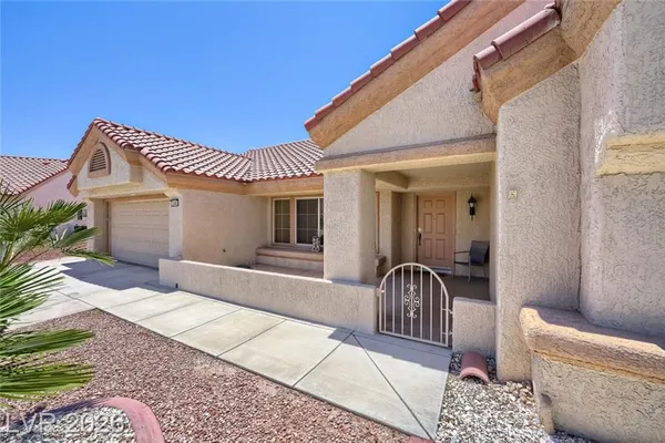 Property Slideshow image 2 of 33 | 2405 burke ct, Las Vegas, NV, 89134