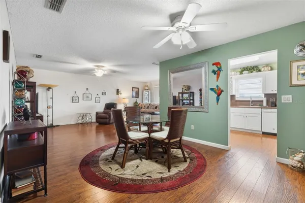 Property Slideshow image 3 of 51 | 6070 80th st 403, St Petersburg, FL, 33709