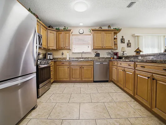 Property Slideshow image 2 of 23 | 8830 se 168th sedgwick pl, The Villages, FL, 32162