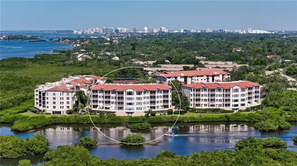 Property Slideshow image 2 of 65 | 5440 eagles point cir apt 104, Sarasota, FL, 34231
