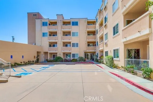 Property Slideshow image 3 of 40 | 3120 sepulveda blvd 412, Torrance, CA, 90505