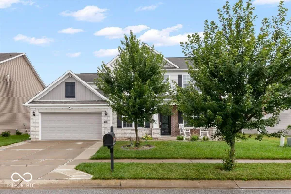 Property Slideshow image 2 of 41 | 5351 aster dr, Plainfield, IN, 46168
