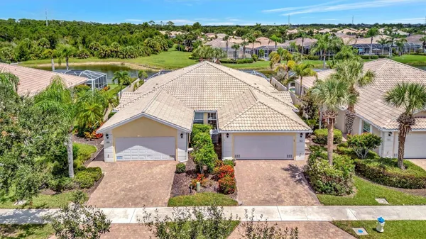 Property Slideshow image 2 of 51 | 5955 benevento dr, Sarasota, FL, 34238