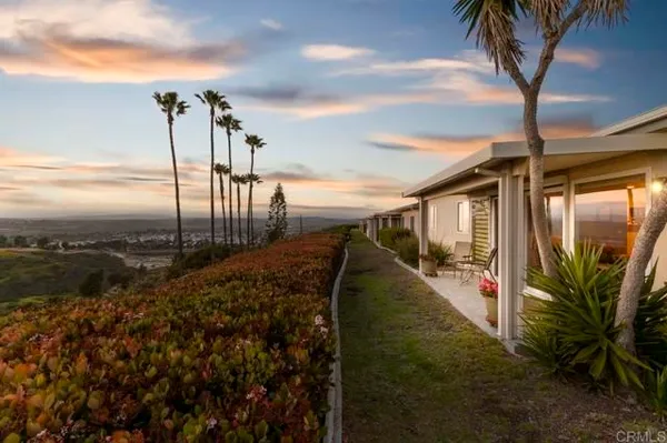 Property Slideshow image 3 of 35 | 3902 vista campana 12, Oceanside, CA, 92057